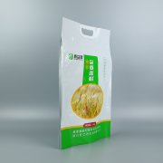 食品包裝上印不印營(yíng)養(yǎng)警告標(biāo)簽？